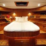 TRAWLER YACHT 485